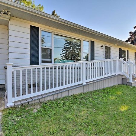 Lake Huron House With Grill And Beach Access! East Tawas Eksteriør bilde