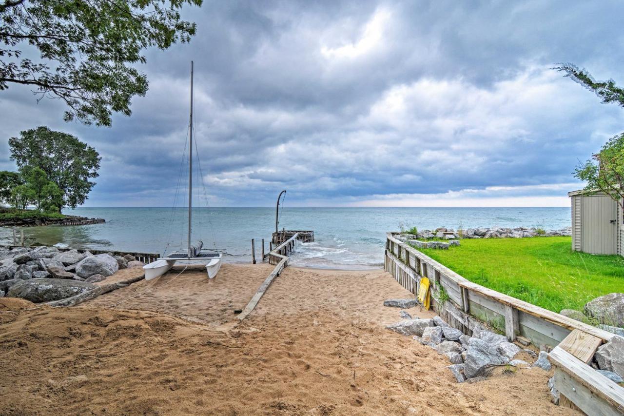 Lake Huron House With Grill And Beach Access! East Tawas Eksteriør bilde