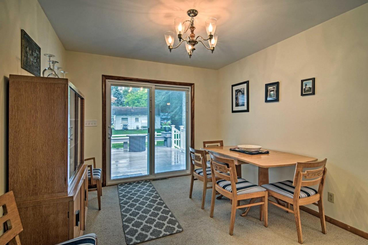 Lake Huron House With Grill And Beach Access! East Tawas Eksteriør bilde